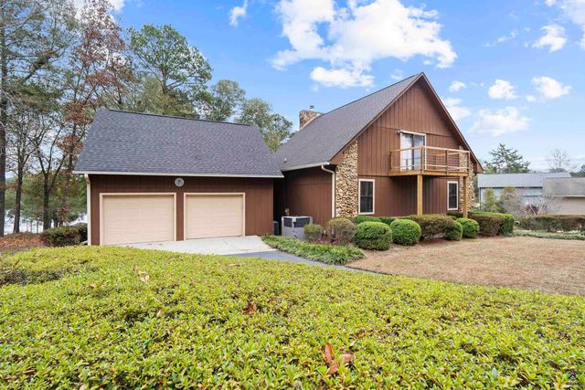 104 Mossland Drive, Perry, GA 31069