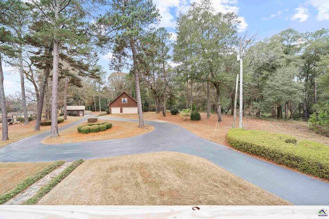 104 Mossland Drive, Perry, GA 31069