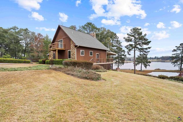 104 Mossland Drive, Perry, GA 31069