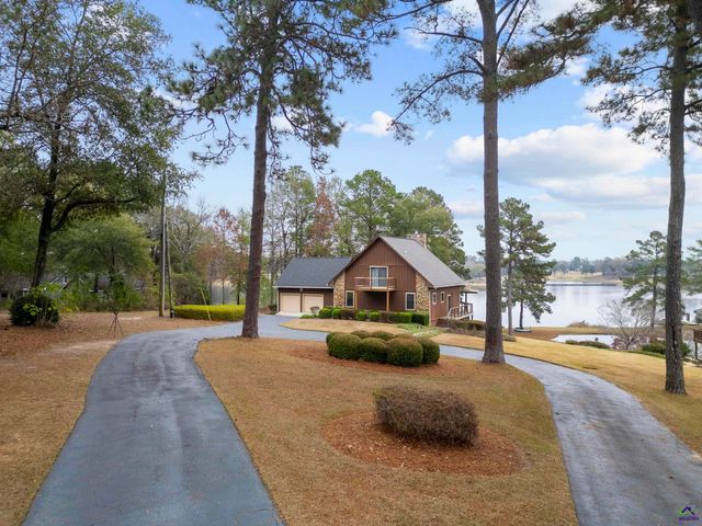 104 Mossland Drive, Perry, GA 31069