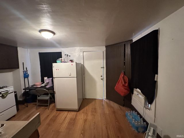 218 N Fourth Avenue, Evansville, IN 47710