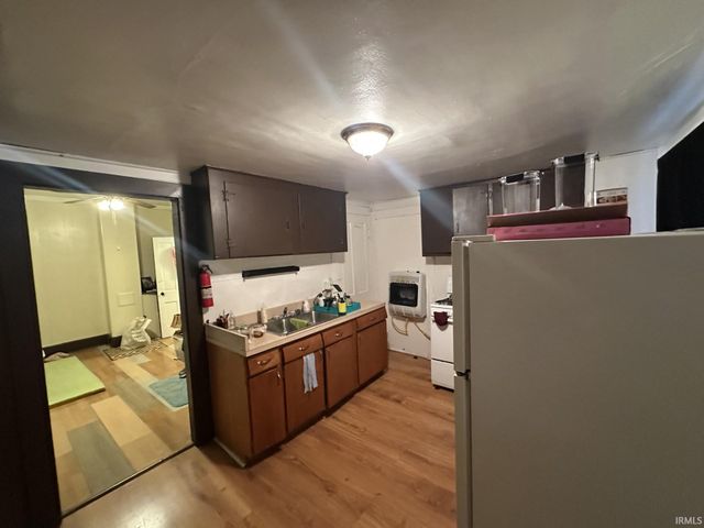 218 N Fourth Avenue, Evansville, IN 47710