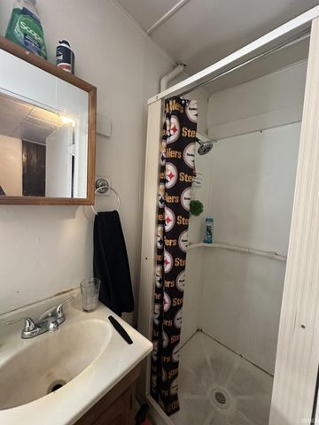 218 N Fourth Avenue, Evansville, IN 47710