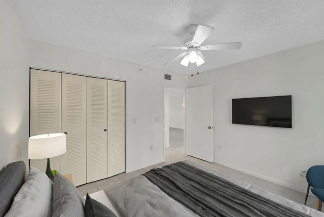 9537 Weldon Circle 202, Fort Lauderdale, FL 33321