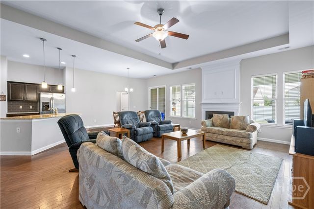 8 Southpark Boulevard, Savannah, GA 31407