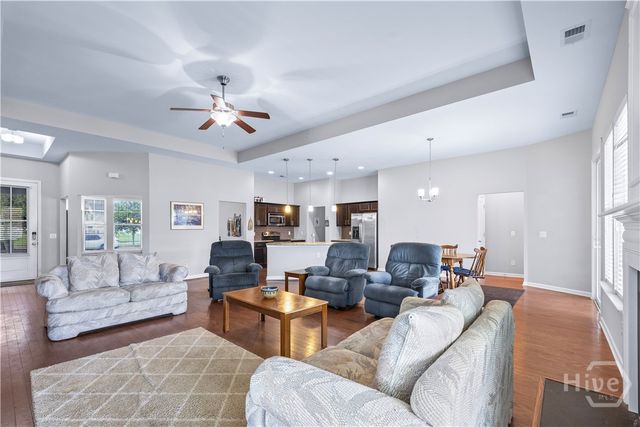 8 Southpark Boulevard, Savannah, GA 31407