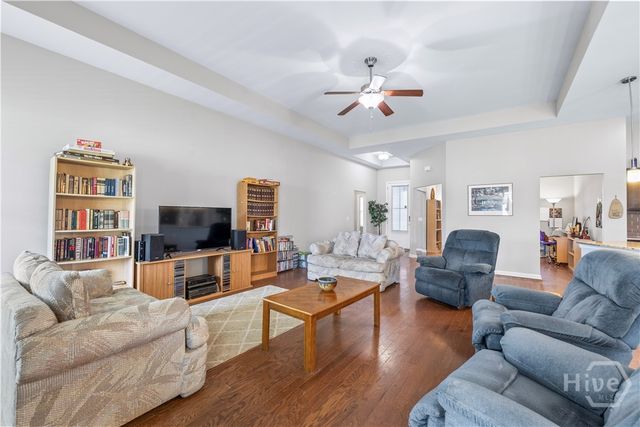 8 Southpark Boulevard, Savannah, GA 31407