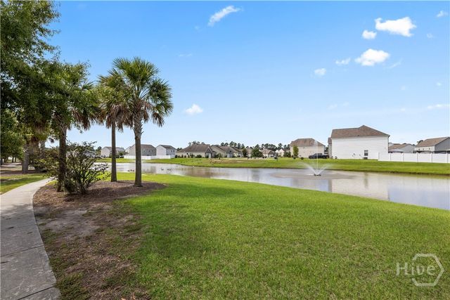 8 Southpark Boulevard, Savannah, GA 31407