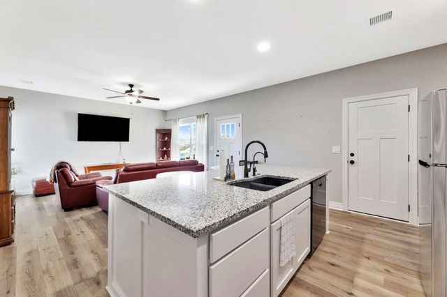 932 N Cloverleaf St, Goddard, KS 67052