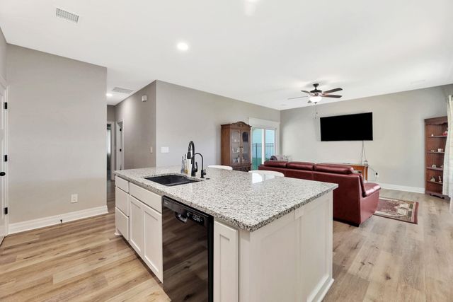 932 N Cloverleaf St, Goddard, KS 67052