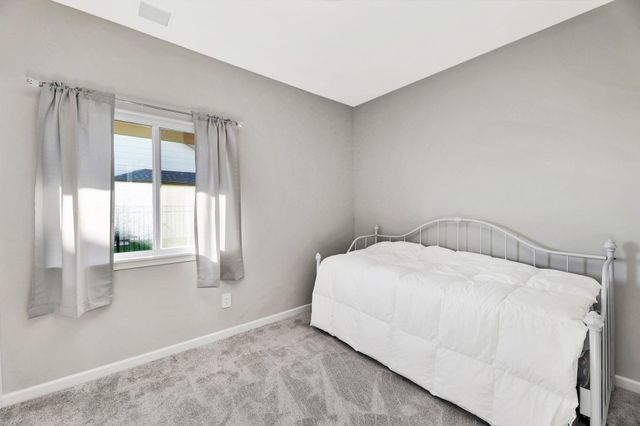 932 N Cloverleaf St, Goddard, KS 67052