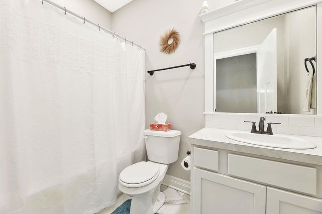 932 N Cloverleaf St, Goddard, KS 67052