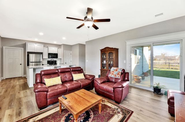 932 N Cloverleaf St, Goddard, KS 67052