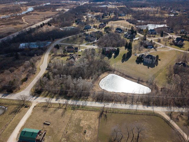 39976 Jonathan Knolls Lane, Wadsworth, IL 60083