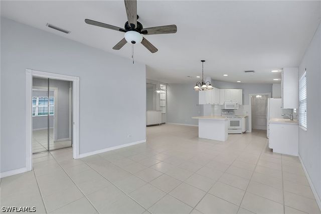 4922 Kingston WAY, Naples, FL 34119