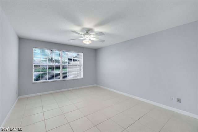 4922 Kingston WAY, Naples, FL 34119