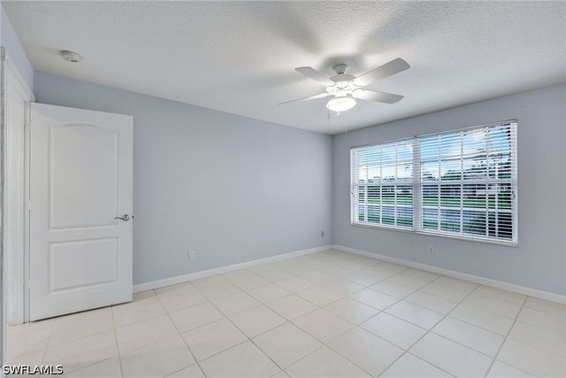4922 Kingston WAY, Naples, FL 34119