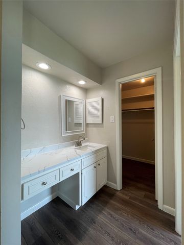613 E Mustang Street, Crowley, TX 76036