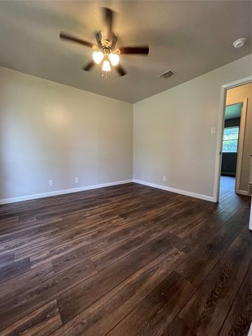 613 E Mustang Street, Crowley, TX 76036
