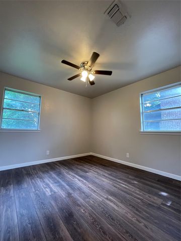 613 E Mustang Street, Crowley, TX 76036