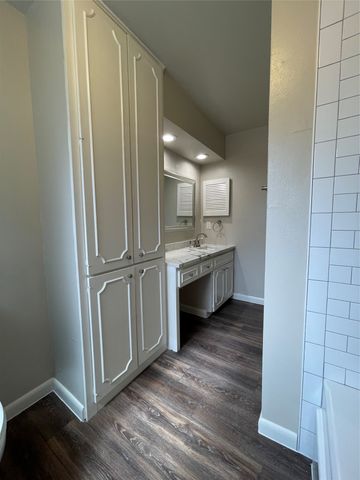 613 E Mustang Street, Crowley, TX 76036