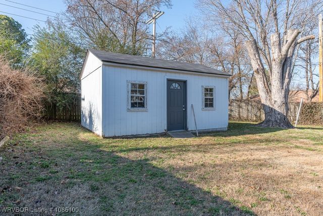 1503 14th Circle, Barling, AR 72923