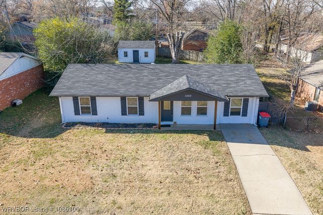 1503 14th Circle, Barling, AR 72923