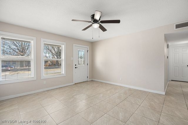 1503 14th Circle, Barling, AR 72923