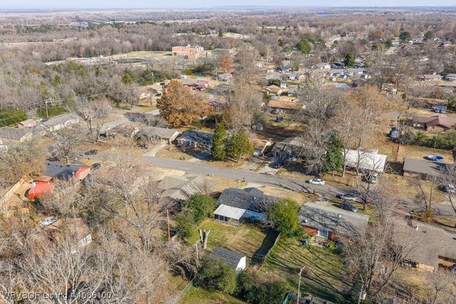 1503 14th Circle, Barling, AR 72923