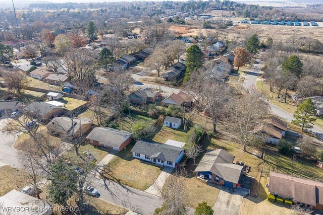 1503 14th Circle, Barling, AR 72923