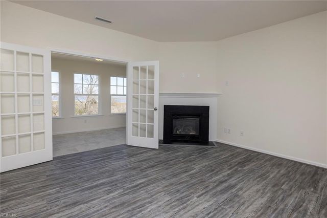 105 Corcoran LN, Suffolk, VA 23434