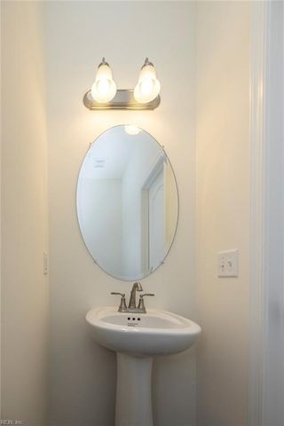 105 Corcoran LN, Suffolk, VA 23434