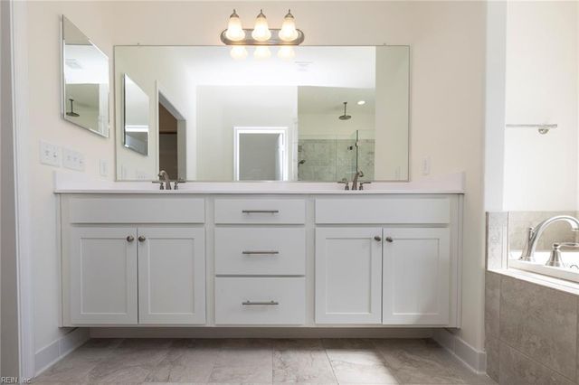 105 Corcoran LN, Suffolk, VA 23434