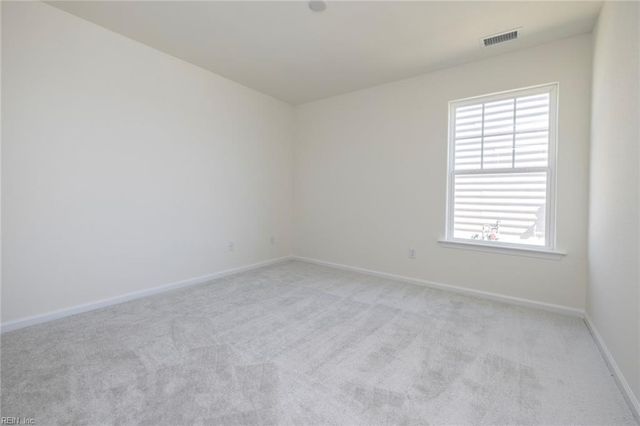 105 Corcoran LN, Suffolk, VA 23434