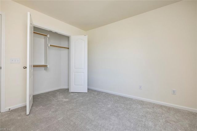 105 Corcoran LN, Suffolk, VA 23434