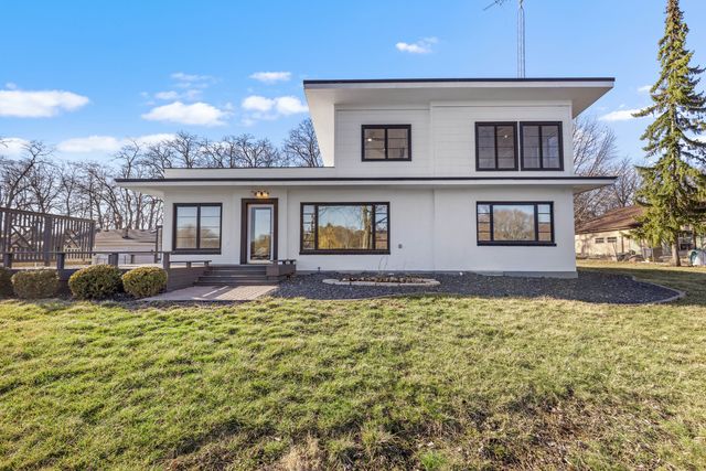 8239 BEACH Drive, Rockford, IL 61103