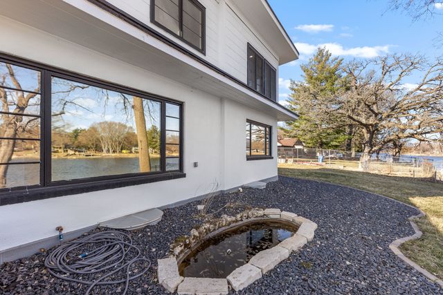 8239 BEACH Drive, Rockford, IL 61103