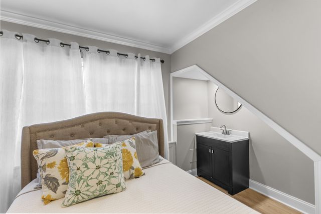 8239 BEACH Drive, Rockford, IL 61103