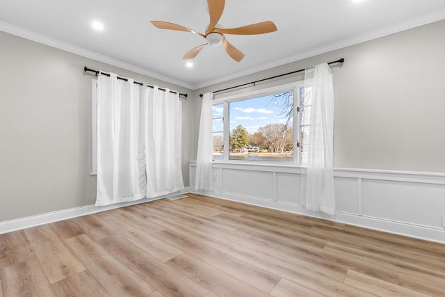 8239 BEACH Drive, Rockford, IL 61103