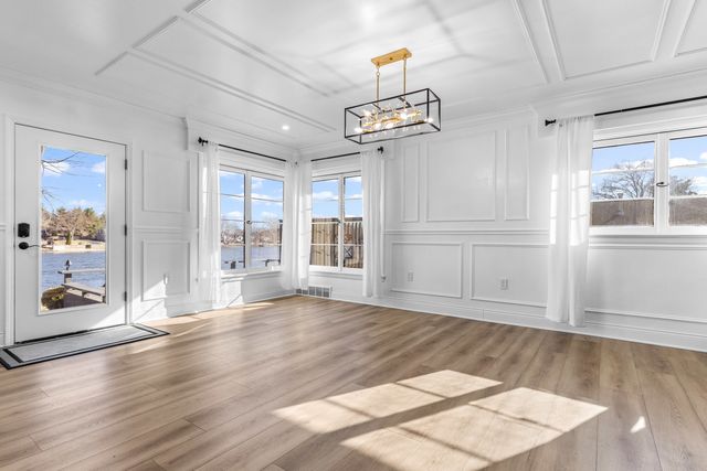 8239 BEACH Drive, Rockford, IL 61103