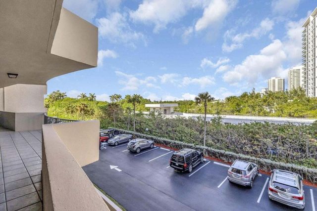 4200 N Ocean Drive 2-201, Singer Island, FL 33404