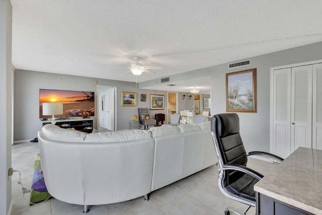4200 N Ocean Drive 2-201, Singer Island, FL 33404