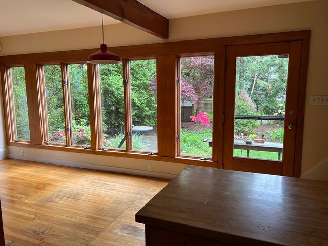 92 Chilton, Cambridge, MA 02138
