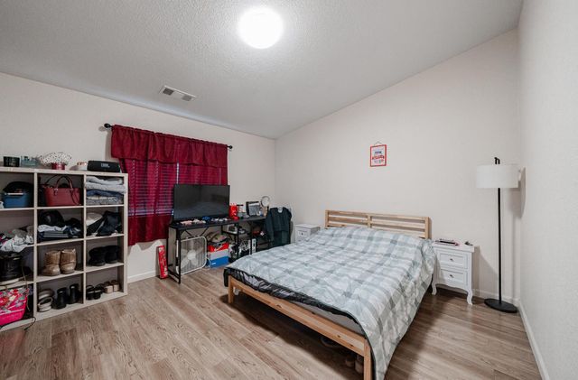 1935 Madison Drive, Madera, CA 93638