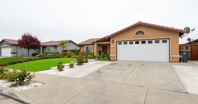 1935 Madison Drive, Madera, CA 93638