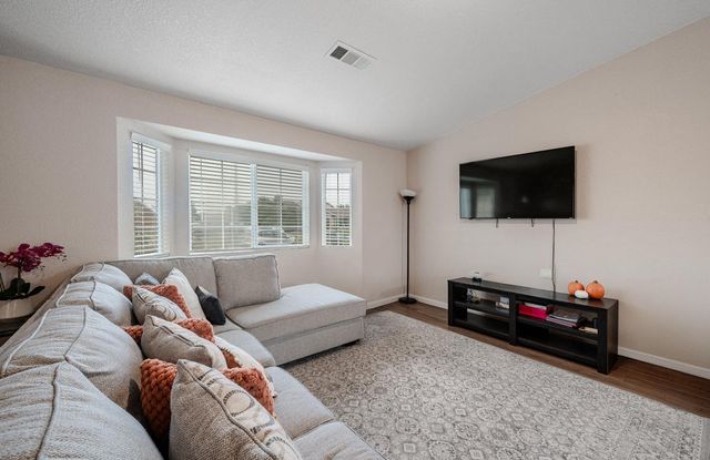 1935 Madison Drive, Madera, CA 93638