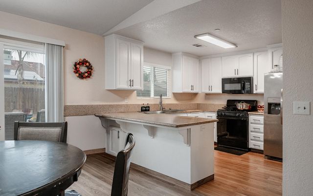 1935 Madison Drive, Madera, CA 93638