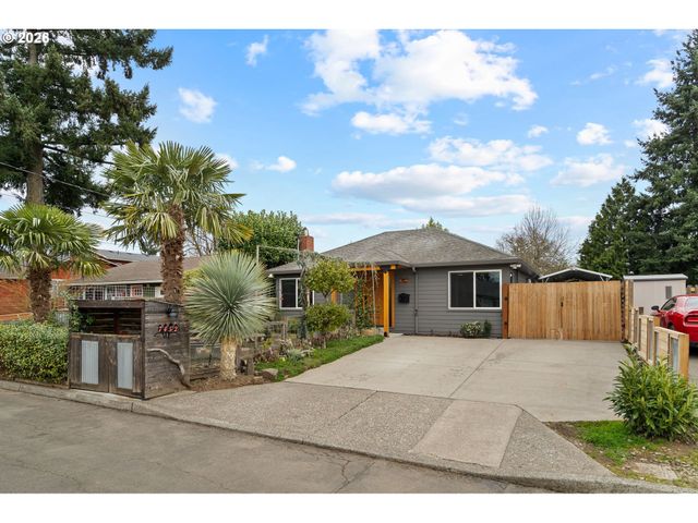 7452 Se 49TH Ave, Portland, OR 97206