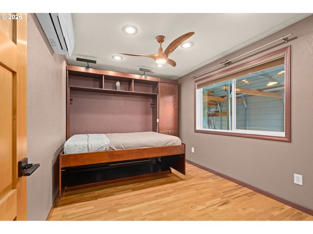 7452 Se 49TH Ave, Portland, OR 97206