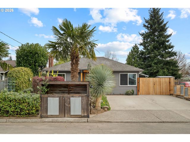 7452 Se 49TH Ave, Portland, OR 97206